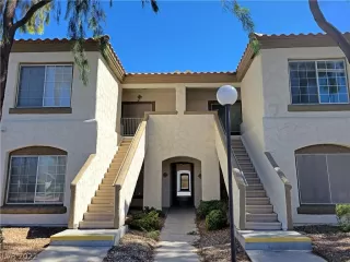 Photo #2: 2447105 Listing