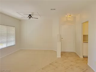 Photo #5: 2447105 Listing