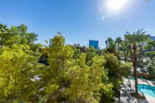 Photo #2: 2447130 Listing