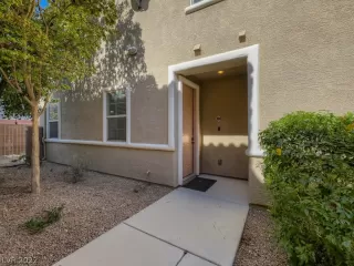 Photo #2: 2447131 Listing 