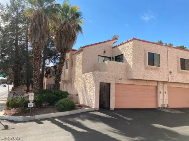 MLS: 2447143 Condo For Sale