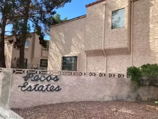 Photo #1: 2447143 Listing