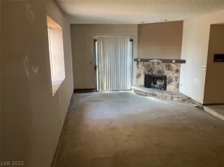 Photo #2: 2447143 Listing