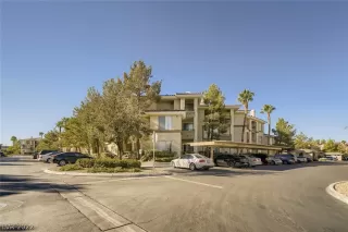 Photo #1: 2447160 Listing