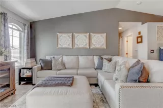 Photo #3: 2447174 Listing 