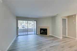 Photo #6: 2447210 Listing 