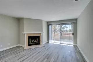 Photo #6: 2447216 Listing 