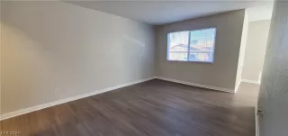 Photo #4: 2447244 Listing 