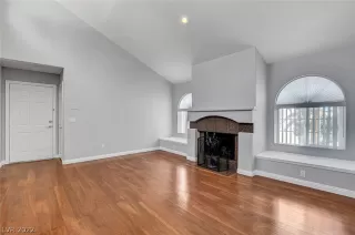 Photo #4: 2447262 Listing 