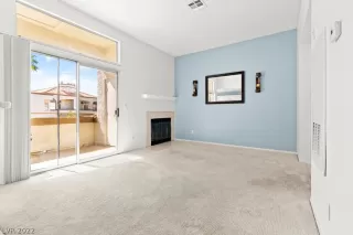 Photo #4: 2447275 Listing