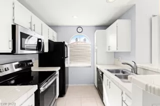 Photo #6: 2447275 Listing