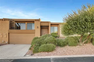 Photo #5: 2447286 Listing