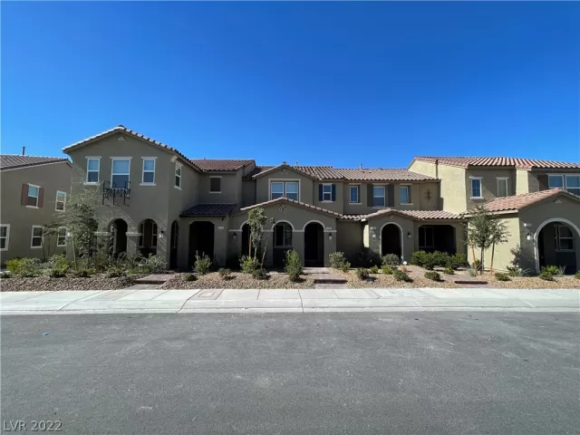 MLS: 2447289 Condo For Sale