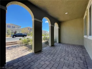 Photo #2: 2447289 Listing 