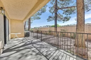 Photo #4: 2447313 Listing