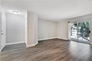 Photo #1: 2447320 Listing