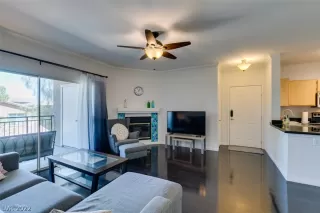 Photo #5: 2447341 Listing 