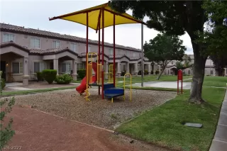 Photo #6: 2447386 Listing