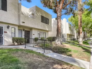 Photo #2: 2447443 Listing 