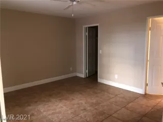 Photo #6: 2447456 Listing 