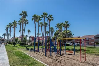 Photo #1: 2447457 Listing 