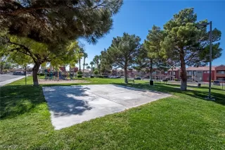 Photo #2: 2447457 Listing 