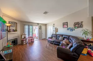 Photo #6: 2447457 Listing 