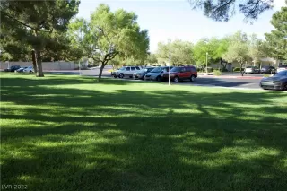 Photo #5: 2447462 Listing 