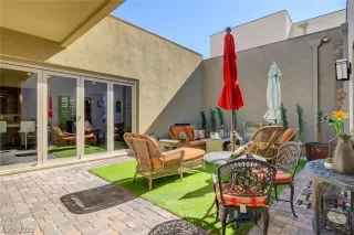 Photo #4: 2447468 Listing 