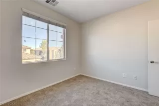 Photo #5: 2447497 Listing 