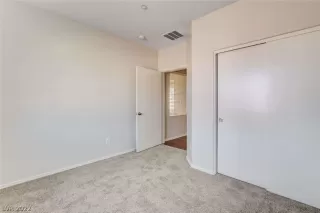 Photo #6: 2447497 Listing 