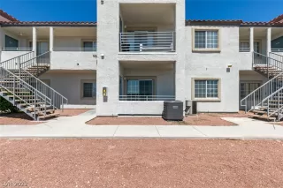 Photo #1: 2447523 Listing