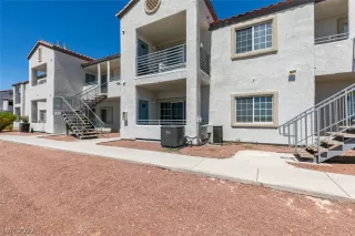 Photo #2: 2447523 Listing