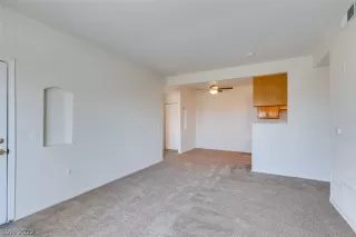 Photo #6: 2447523 Listing