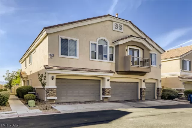 MLS: 2447533 Condo For Sale