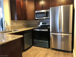 Photo #1: 2447535 Listing 