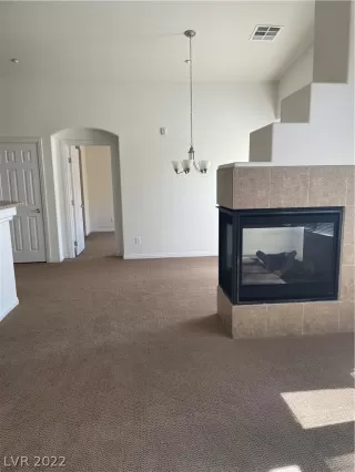 Photo #1: 2447549 Listing 