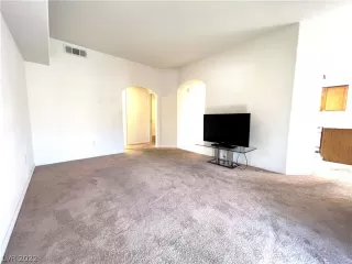 Photo #2: 2447614 Listing 