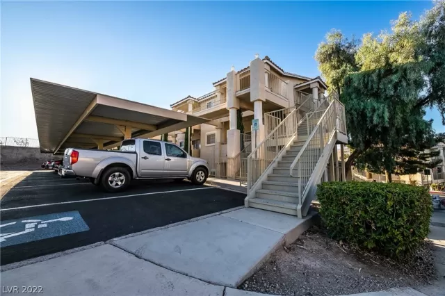 MLS: 2447649 Condo For Sale