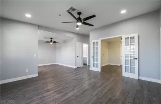 Photo #4: 2447649 Listing 