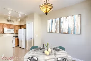 Photo #5: 2447653 Listing