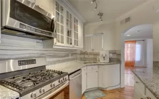 Photo #6: 2447656 Listing 