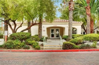 Photo #1: 2447666 Listing