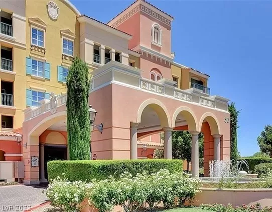 MLS: 2447688 Condo For Sale