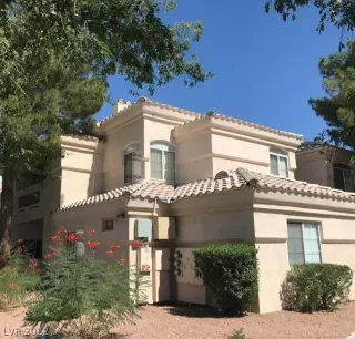 Photo #2: 2447696 Listing 