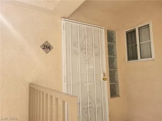 Photo #3: 2447696 Listing 