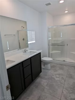 Photo #3: 2447709 Listing 