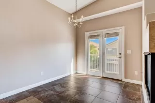 Photo #3: 2447730 Listing