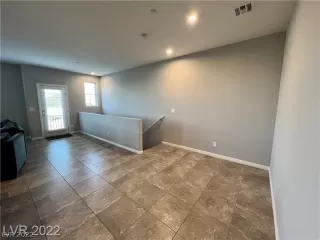 Photo #3: 2447741 Listing 