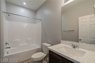 Photo #5: 2447741 Listing 